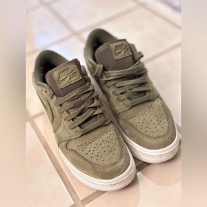 Nike Woman’s Air Jordan 1 Low Lifted ‘Olive Canvas’ AO1334-300 US 8.5